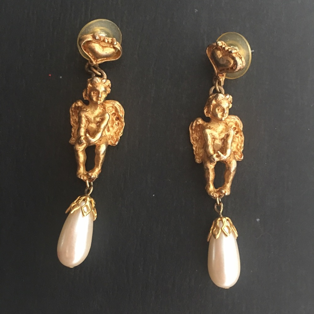 Vintage Gold Angel Necklace with Pearls